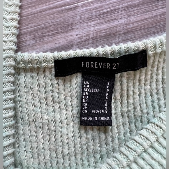 Forever 21 : Sage green ribbed cropped tank - Picture 5 of 7